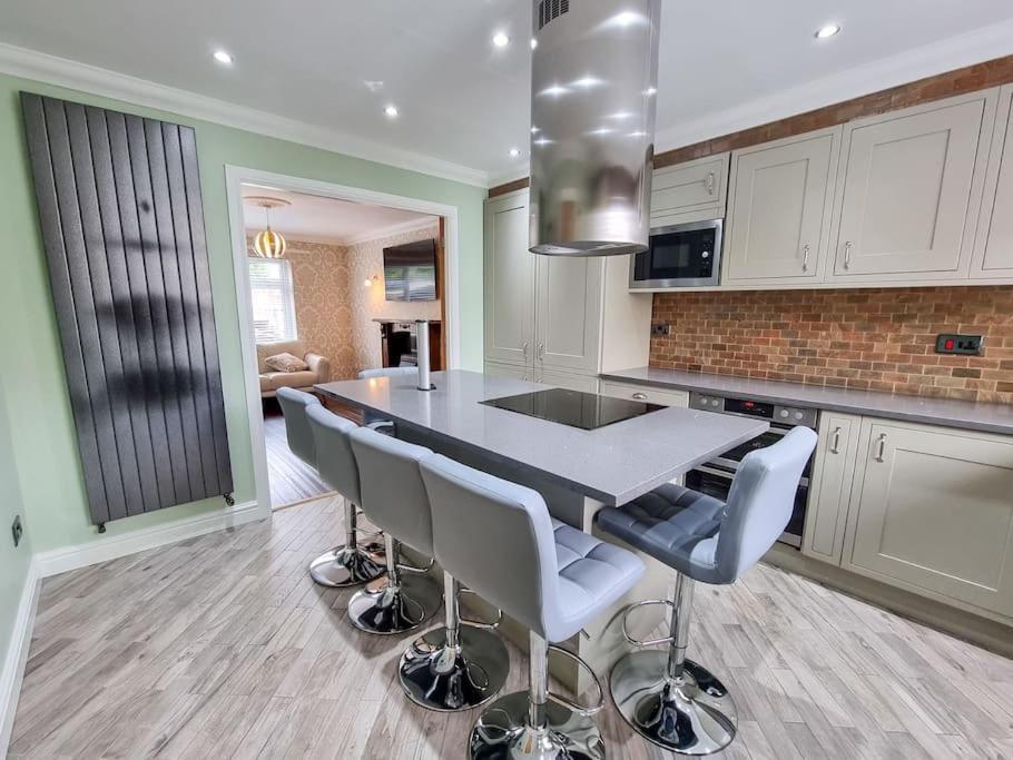 Stunning Family Home Close To The City Centre Manchester Eksteriør billede